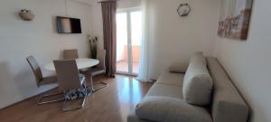 Posedenie v ubytovaní Apartments Kapetanovi Dvori