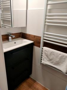 Φωτογραφία από το άλμπουμ του Chalet vacances avec jardin près d'Arcachon 2 personnes σε La Teste-de-Buch