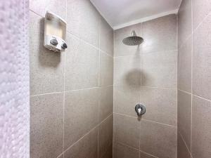 Coco Suites by Andiani Travel tesisinde bir banyo