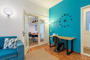 Posedenie v ubytovaní Acropolis Stylish 2BR Apartment - Center of Athens