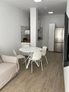 Η κουζίνα ή μικρή κουζίνα στο Apartamento María Sanlúcar con garaje