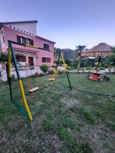 Herní místnost nebo prostor pro děti v ubytování Guesthouse Ndroq