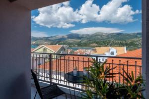 Výhľad na hory alebo výhľad na hory priamo z apartmánu