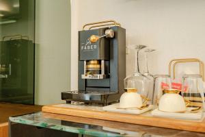 Set per la preparazione di tè e caffè presso Cela Una Volta