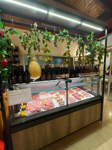 Makanan di atau berdekatan hotel