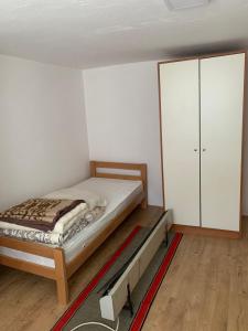 Postel nebo postele na pokoji v ubytování Kuca u Prokuplju