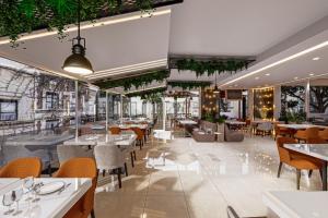 Restaurace v ubytování Elite Hotel By Beverly