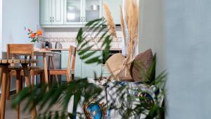 Η κουζίνα ή μικρή κουζίνα στο Lithoessa +16 φωτογραφίες