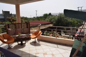 Balkón alebo terasa v ubytovaní ILIAS VILLA IN CHANIA