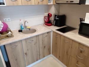 A kitchen or kitchenette at Byala-apartment-valmira