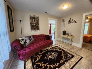 Gallery image of Private Ensuite In Historic Home in Winter Haven
