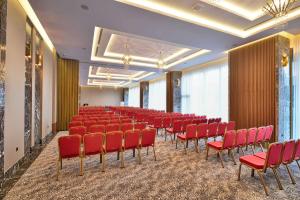 The business area and/or conference room at Best Western Premier Ottoperla Hotel