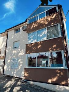 Afbeelding uit fotogalerij van Apartman Rose in Čitluk