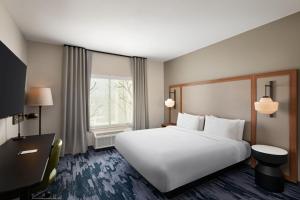 Postel nebo postele na pokoji v ubytování Fairfield by Marriott Inn & Suites Austin Georgetown