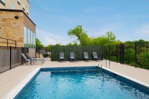 Bazén v ubytování Fairfield by Marriott Inn & Suites Austin Georgetown nebo v jeho okolí