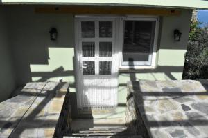 Гостиная зона в Ovrios Stone House Pelion