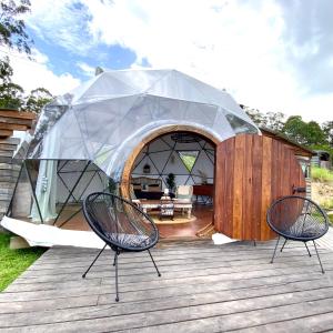 Patio nebo venkovní prostory v ubytování Noosa Earth Element Dome - Breathtaking Views