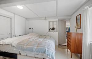 Stunning Home In Ribe客房内的一张或多张床位