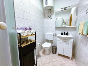 Kúpeľňa v ubytovaní Studio Apartment Mandic + 26 fotografií