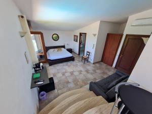 Postel nebo postele na pokoji v ubytování Luxury B&B Resort + 37 fotografií