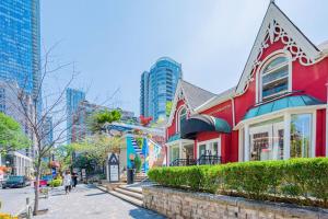 Το κτήριο όπου στεγάζεται  το διαμέρισμα