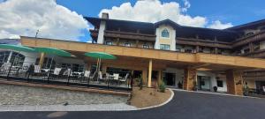 Budova, v ktorej sa hotel nachádza
