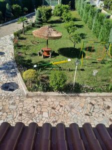 Zahrada ubytování Guesthouse Ndroq