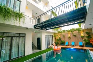 Bazén v ubytování Beach Palm Villa Hoi An nebo v jeho okolí