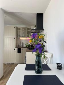 Afbeelding uit fotogalerij van Great situation with stunning views in La Gaude