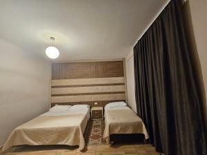 Letto o letti in una camera di Hotel 045