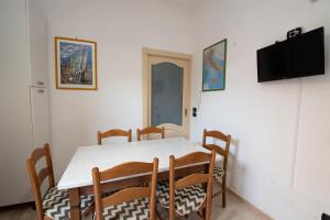 Μια τηλεόραση ή/και κέντρο ψυχαγωγίας στο Holiday House