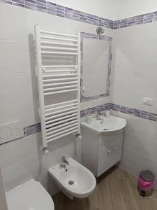 Koupelna v ubytování B&B Il Gioiello + 7 fotografií