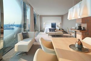 Posezení v ubytování The Westin Hamburg Elbphilharmonie