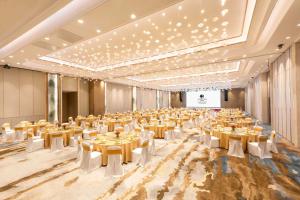 Fotografie z fotogalerie ubytování DoubleTree by Hilton Hotel Shenzhen Longhua, Near Huawei, Foxcnn, Shenzhen North Railway, Uniwalk & Uniworld Shopping Mall, Sam's Club v destinaci Šen-čen