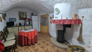 Μια τηλεόραση ή/και κέντρο ψυχαγωγίας στο Cueva la Tita del Pan
