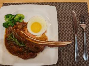 酒店内部或周边提供的食物