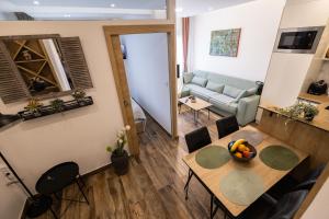Kuchyň nebo kuchyňský kout v ubytování Piece of Harmony Apartment Hedonica, Vrdnik
