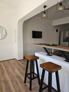 TV a/nebo společenská místnost v ubytování Apartmani Radman 1 - Igalo
