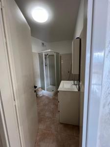 Ένα μπάνιο στο L'Orizzonte