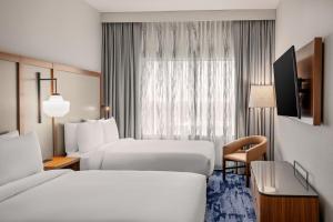 Postel nebo postele na pokoji v ubytování Fairfield Inn & Suites Austin Downtown