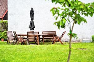 Aed väljaspool majutusasutust Chalupa U přátel