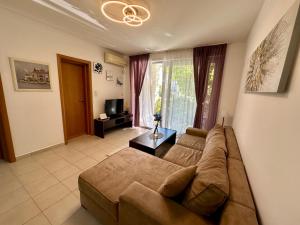 Et opholdsområde på Sun Bay Petrovac