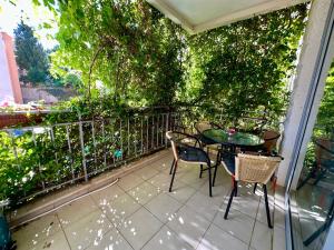 En balkon eller terrasse på Sun Bay Petrovac