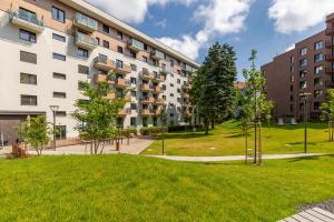 Vonkajšia záhrada v ubytovaní Modern Oasis in Bratislava's Heaven