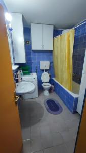 Koupelna v ubytování Apartman Maja + 9 fotografií