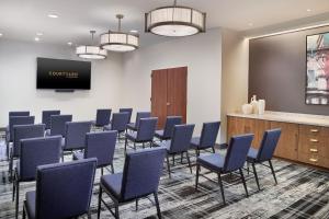 Konferenční prostory v ubytování Courtyard by Marriott Washington, D.C./Foggy Bottom + 33 fotografií