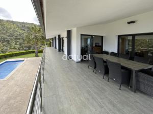 Bazén v ubytování CASA MAS NOU 44 nebo v jeho okolí