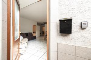 Afbeelding uit fotogalerij van Handwerker Wohnung Raum Mainz mit 4 Schlafzimmer in Wörrstadt