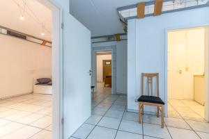 Afbeelding uit fotogalerij van Handwerker Wohnung Raum Mainz mit 4 Schlafzimmer in Wörrstadt