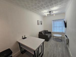 Χώρος καθιστικού στο Modern & Stylish 1 bedroom flat in Bridgend town +11 φωτογραφίες